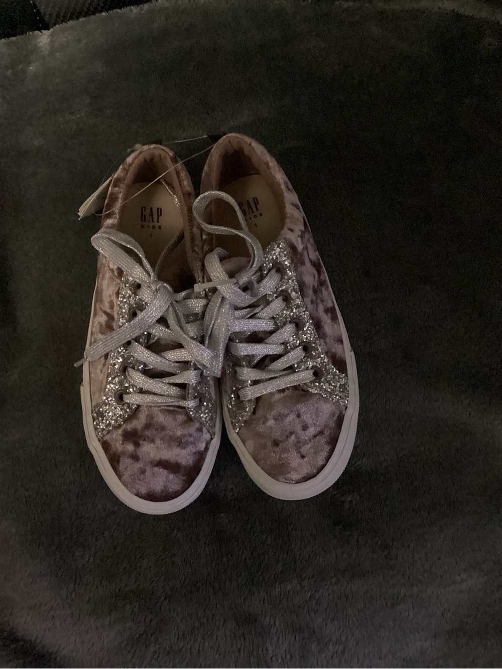 GAP Velvet Low-Top Sneakers in Mauve with Silver Glitter